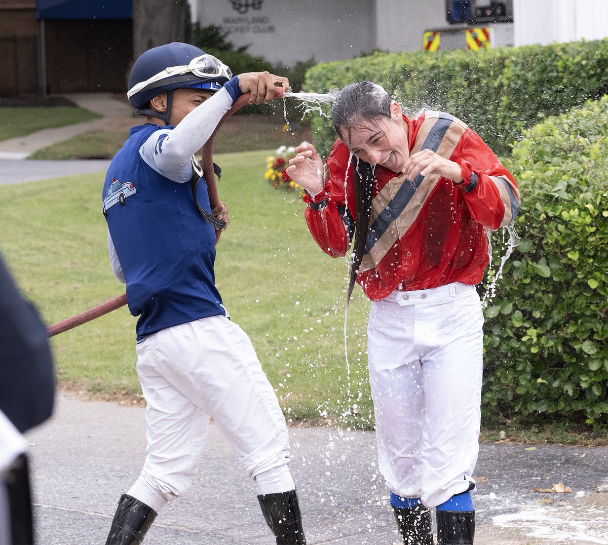 LaurelPark's tweet photo. There will be a Late Pick 5 carryover of $19,634 on Friday September 18! https://t.co/ktW1hmIXfv