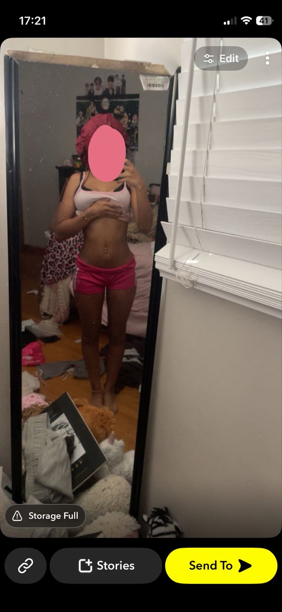 dyinginstxle's tweet photo. ive lost like 20lbs but theres not a difference at all 🫩🫩🫩 #edrtwt #edtwt #bodycheck #bc https://t.co/t8uo7uKFJM