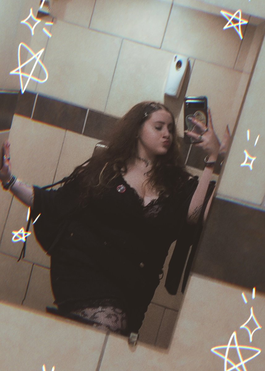 ViVixenthencri's tweet photo. I stay looking good ✨
#nsfwtwtًً  #BBBWLove #pawg https://t.co/O7GBQ0eC8M