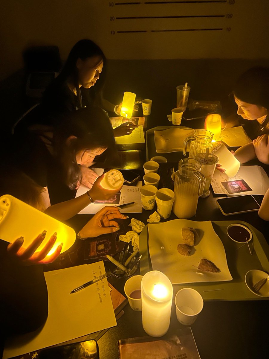 WalterPopo7v's tweet photo. Just nailed a super immersive murder mystery dinner with my crew at the new downtown spot—twists I never saw coming, group chaos + nonstop laughs, 10/10 would replay! https://t.co/tuPZM60gww