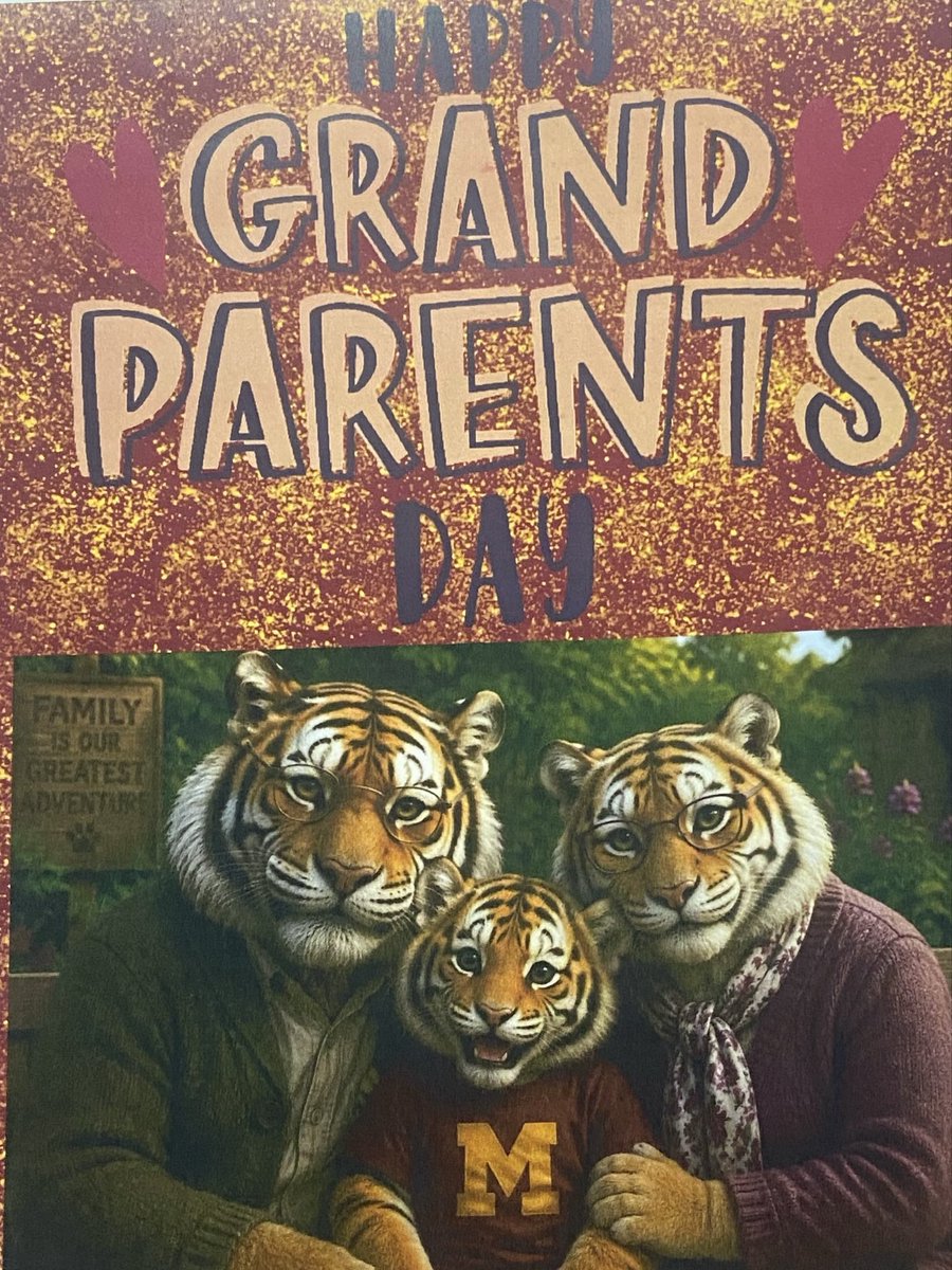 MiddletonSTEM's tweet photo. Tigers appreciate all grandparents🤗 @HillsboroughSch @SDHCMagnet https://t.co/v20I4SnxCC