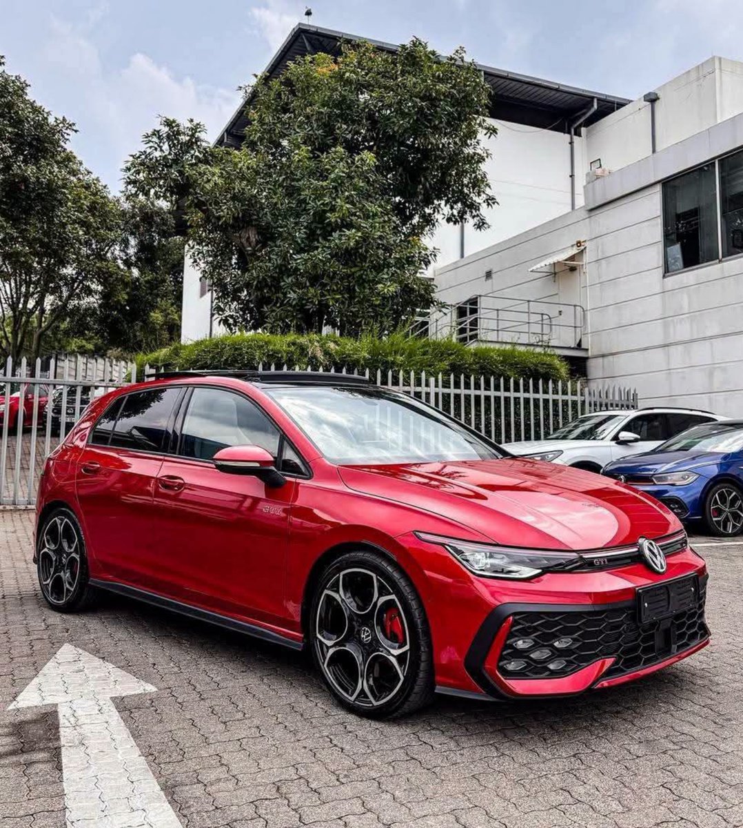 OnyitexHQ's tweet photo. Volkswagen Golf GTI https://t.co/TDCQl8wMq7