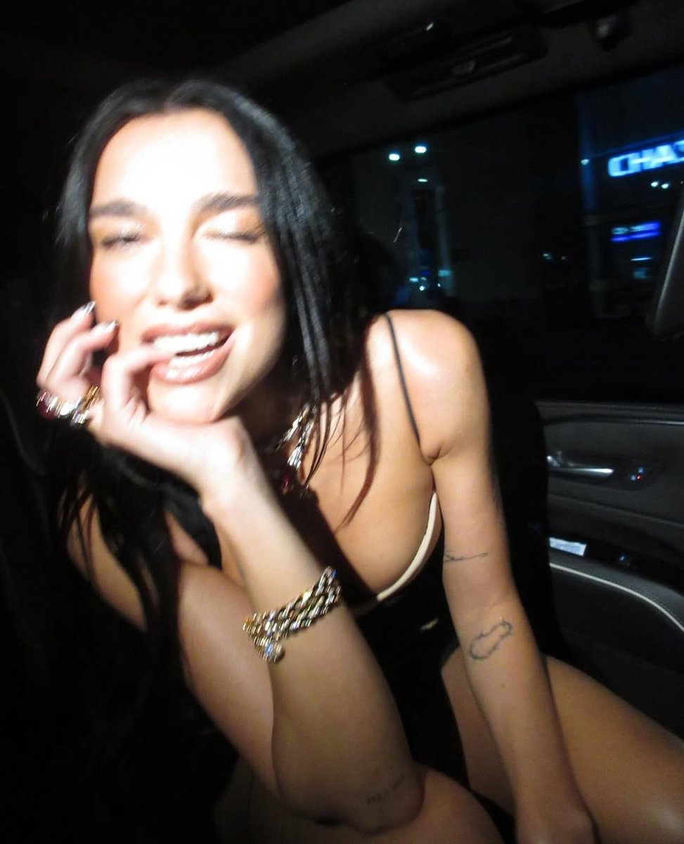 madisoncameli's tweet photo. happy sunday !! a photo from my last night out 😅 https://t.co/1Shp7MmzaH