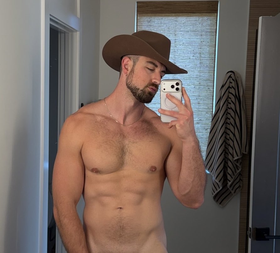 NashCowboyNash's tweet photo. https://t.co/p4gkY0iV3E