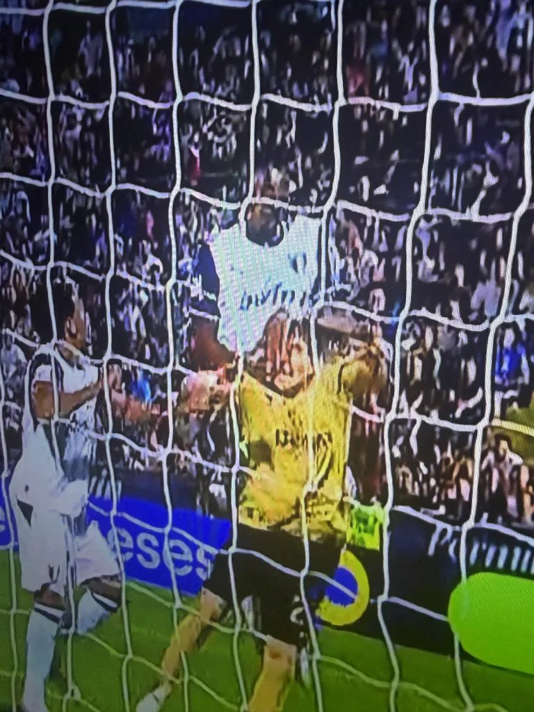 VDZSCP's tweet photo. Limpinho... nem toca no fresneda.... https://t.co/jxmGvjkIgs