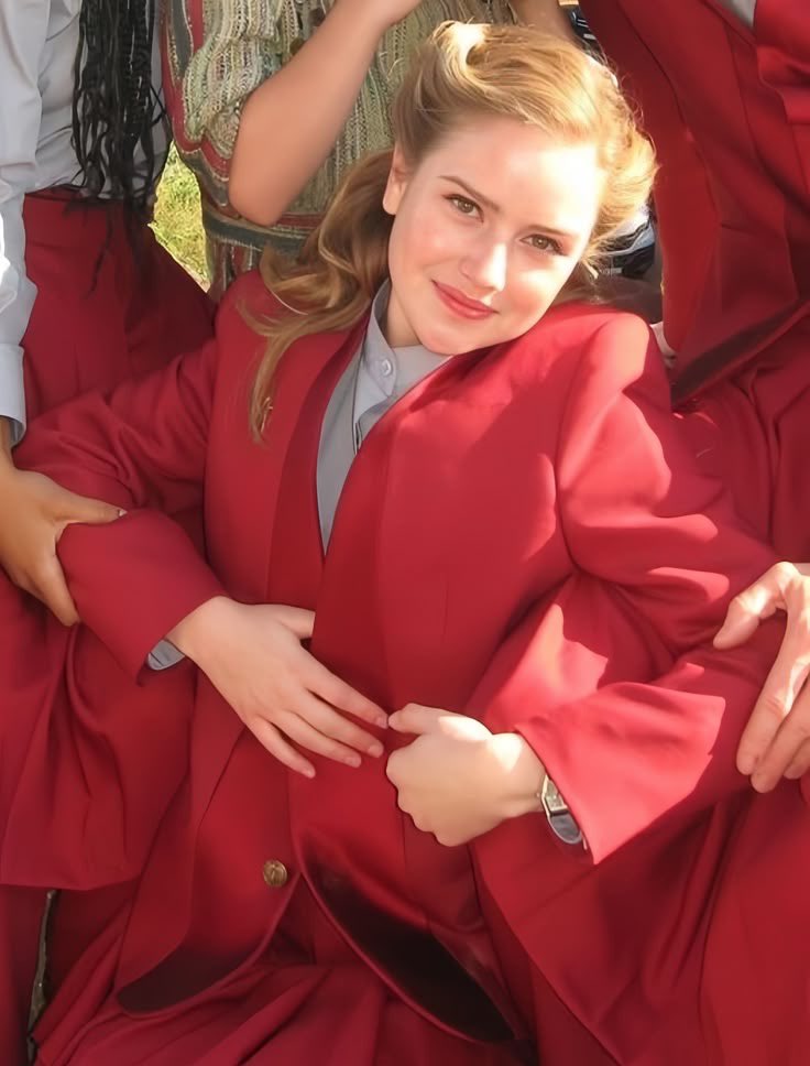 hoeferlefiles's tweet photo. amélie as vipsania sickle https://t.co/rgwfTY0Hyt