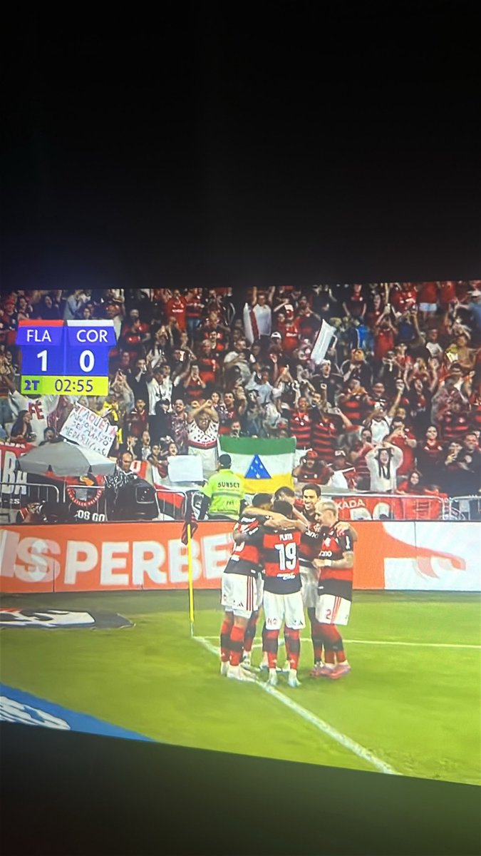 emmaazfz's tweet photo. TATUA AI LUCAS PAQUETA PODE TATUAR https://t.co/VWZwLAQlRf