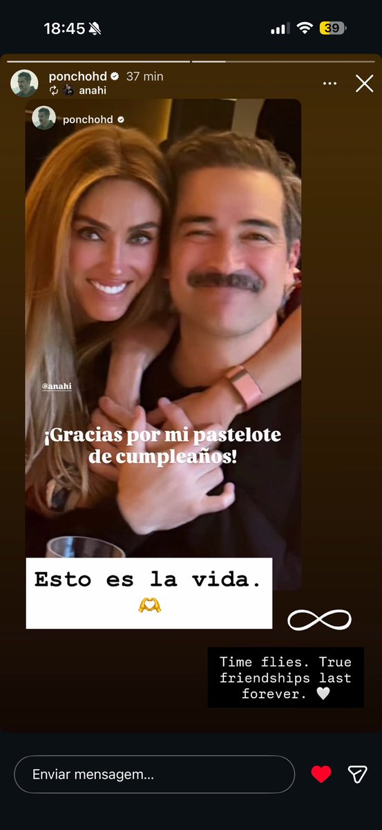 nsrmalpeoplez's tweet photo. IMAGINA NÃO SER PONNY NAO SER AYA NÃO SER ANAHI E PONCHO PRA SEMPRE ♾️ https://t.co/roTuOMl6Lj