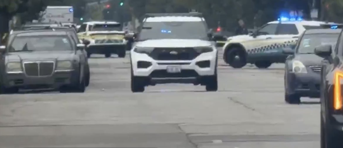 CCC_CrimeChaser's tweet photo. Chicago Ave. & Spaulding/Chistiana 
#MASS #SHOOTING #UPDATE 💥💥
7 PPL SHOT, 1 KILLED‼️‼️‼️

Chicago Police are on scene investigating a #Mass #Shooting that left 7 ppl wounded, 1 dead, in the Humboldt Park neighborhood. 

The shooting occurred around 12:17pm, officers responded to calls of multiple ppl shot, prompting an EMS PLAN 1 🚑🚑🚑. When they arrived, they found multiple gunshot victims, some self-transported to the hospital 🏥 2 are teenagers. 

VICTIMS:

(MALE #1)-??, Gsw- Multiple to the body
0-1-1-0 (DECEASED) 🕊️💔 

(BOY #2)-14yo, Gsw- Both Thighs
(Good Condition)

(MALE #3)-18yo, Gsw- Shoulder
(Good Condition)

(MALE #4)-21yo, Gsw- Leg
(Good Condition)

(MALE #5)-24yo, Gsw- Stomach, leg
(Critical Condition)

(MALE #6)-26yo, Gsw- Foot 
(Good Condition)

(FEMALE #7)-30yo, Gsw- Hip
(Good Condition)

CPD says the victims were standing outside near an alley, when 2 cars pulled up, multiple armed offenders got out and fired shots at the crowd before fleeing the scene. The female victim was driving and crashed into a CTA Bus. The bus driver was taken to the hospital for observation. 

Rumors are spreading that this was retaliation of the Chicago Drill Rapper “Bloodhound Q50” who was shot & killed overnight in Fuller Park. Yet, CPD have not yet made a connection to the shootings.

No suspects are in custody as Area 4 Detectives are investigating. Anyone with information on this #Mass #Shooting can go to https://t.co/F9vHGXi02m to remain anonymous.
#ChitownCrimeChasers