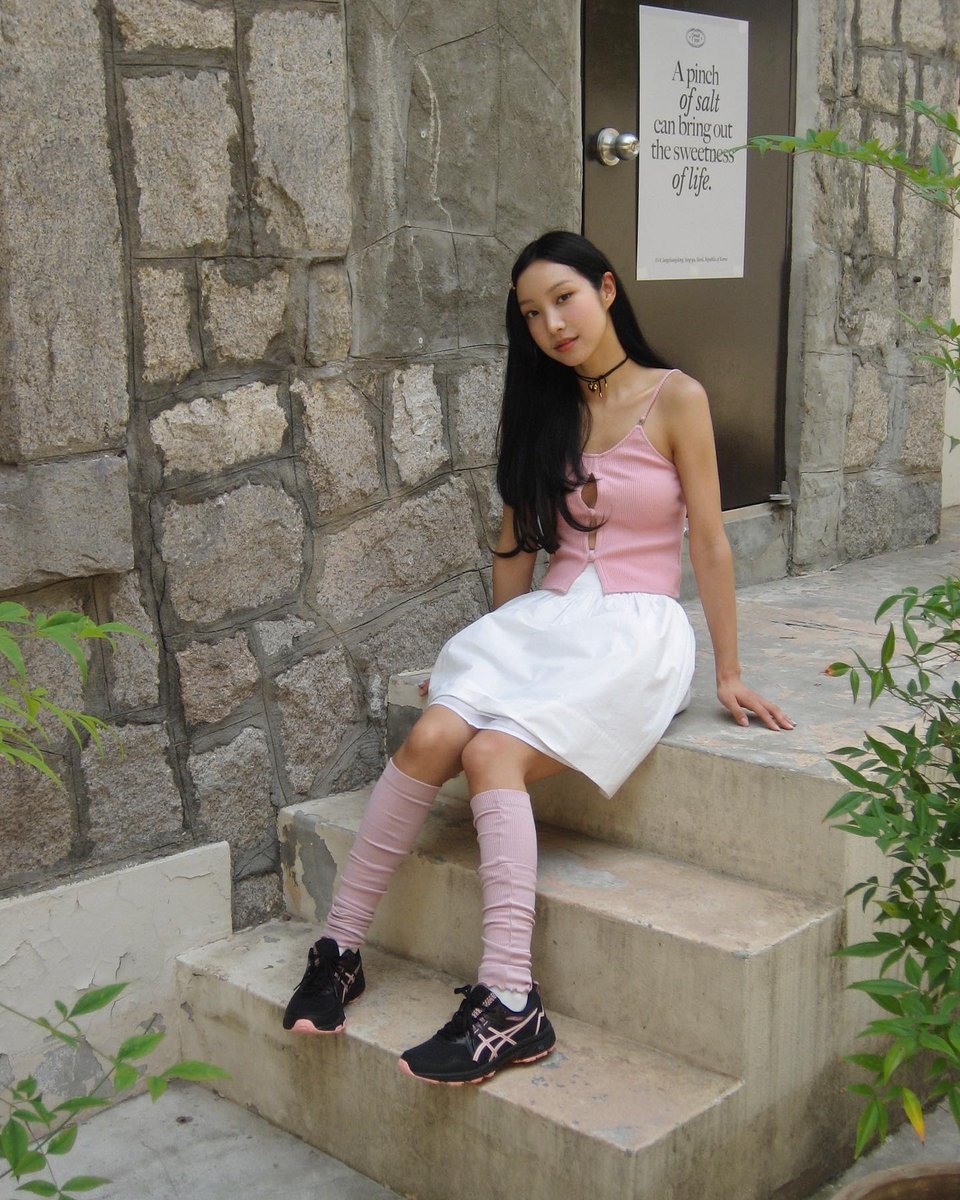 doceciele's tweet photo. Greetings from my side ✨ no matter what yesterday was, today is a fresh start. 🌻
BBKgm https://t.co/OUwtScp4tz