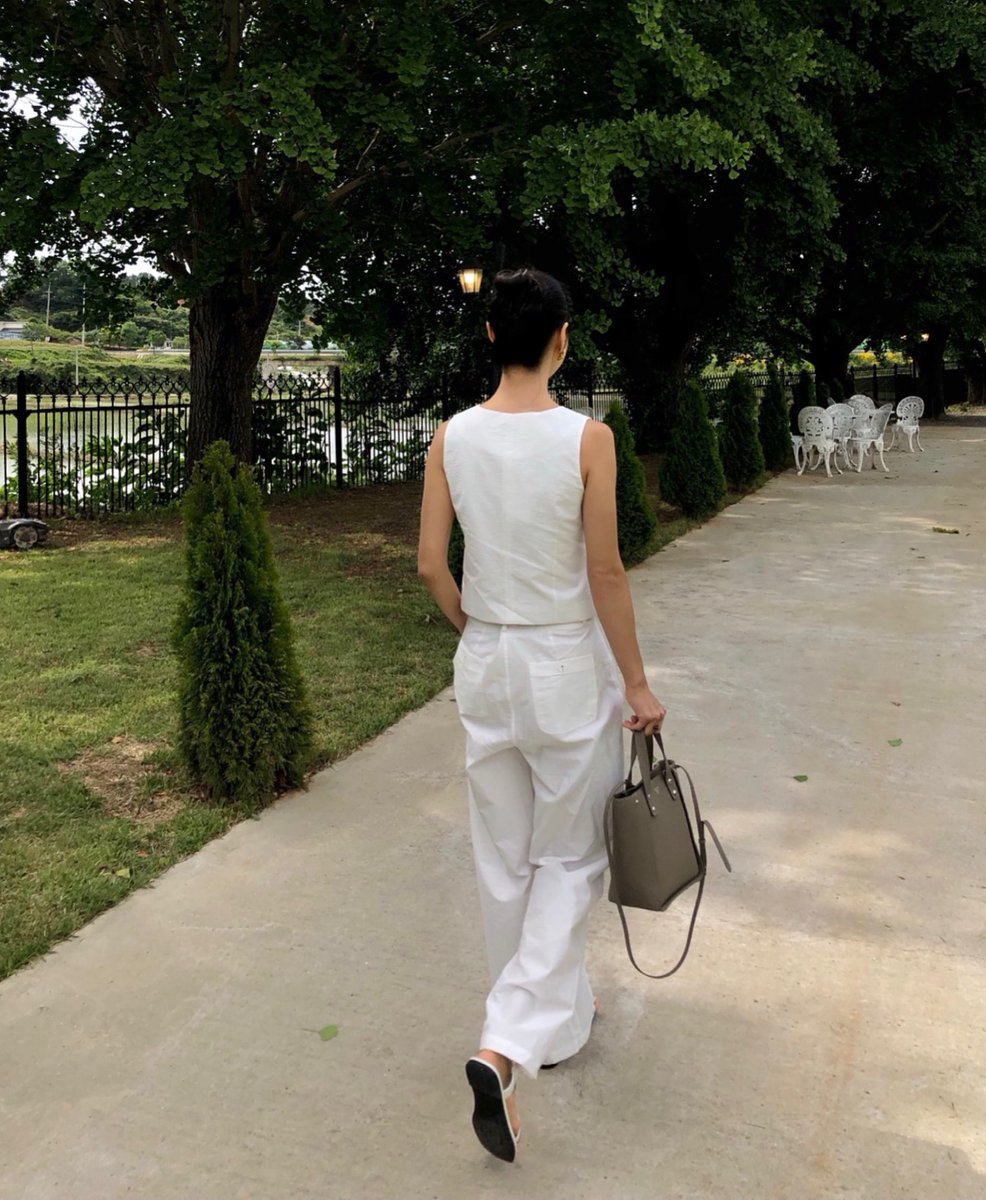 mariolo88's tweet photo. Hello, lovely soul 💫 Always keep in mind that your journey matters—keep walking, keep growing. 🌼
SObSl https://t.co/Aw7XTAorG3