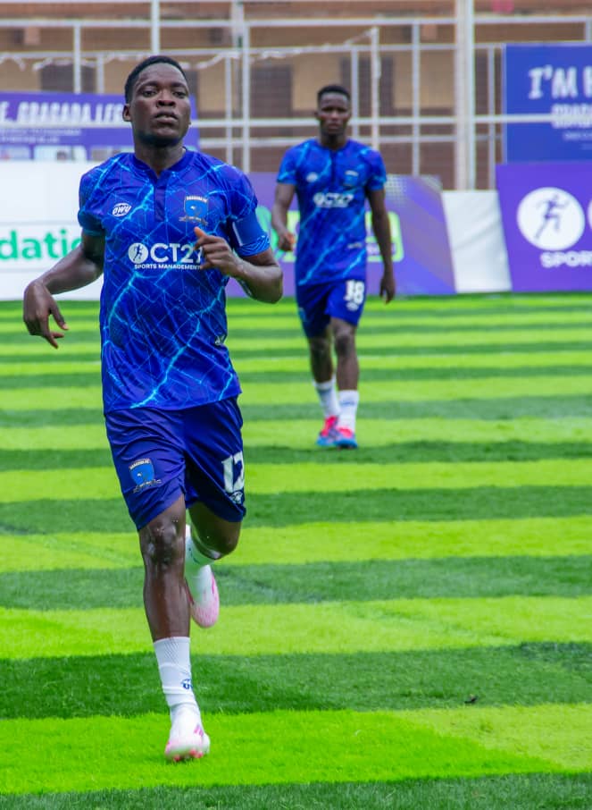 gbagadafc's tweet photo. Bossing on the wings. Itunu Olushola! 👊
1 ⚽️
1 🅰️
#GbaVoe | #TCCLeague27 | #OurFlight https://t.co/drhutdegeg