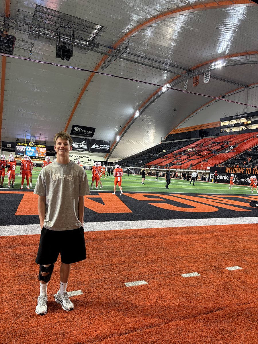 HankPoulsen's tweet photo. Had a great time @BengalGridiron.
 Thanks @CoachThiesISU and @Atkinson_Scotty for having me. https://t.co/pGuCidO0Hr
