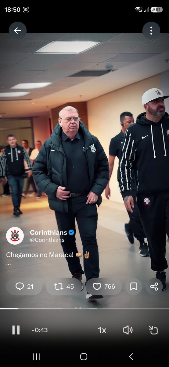TelecoSCCP's tweet photo. Eles seguem firme viajando, ainda que sem utilidade alguma, ao invés de trabalhar e buscar soluções.

- Safiel sendo ignorada.
- Farra de ingresso de assessores.
- Salários atrasados.
- Corrupção na compra de alimentos.
- Corrupção na contratação de empresa de seguranca.
- Desvio de uniformes.
- Ameaças gravadas.

Bora acordar @gavioesoficial ? A onda de protestos era marola?