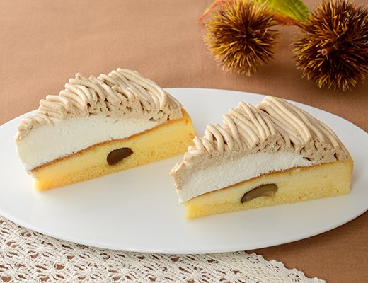 K77229477's tweet photo. 皆様おはようございます☀

今日はローソン
プレミアムロールケーキ　栗粉
税込275円
ごろっと栗のモンブランケーキ　2個入
税込486円
ごろっとした焼き芋のもち食感ロール(紅はるか)税込430円
じゃがりこ　たらこぃチーズ味　税込215円
全て9月15日からの販売です
本日もよろしくお願いします🍀 https://t.co/NMcrDOuei0