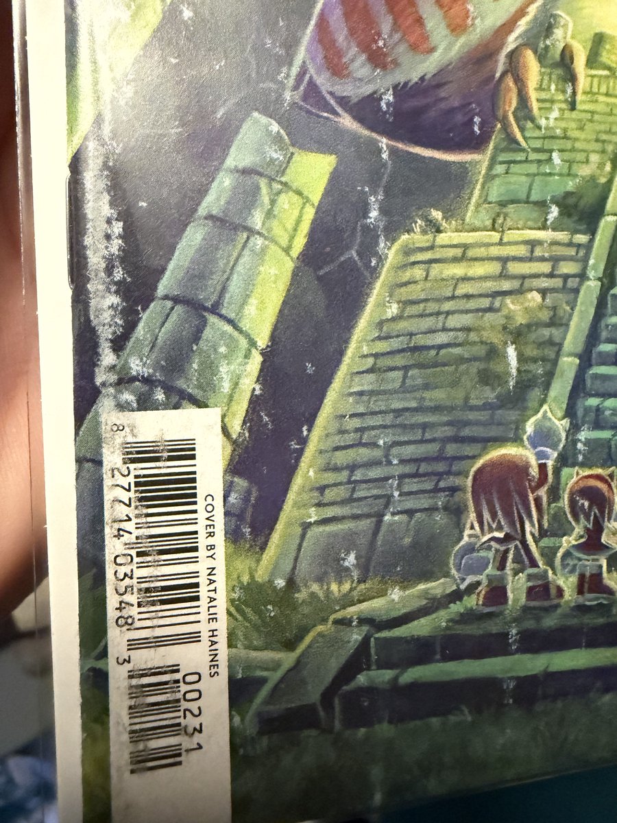 MikeOstRVA's tweet photo. @nickmarino @IDWPublishing @Ls1389 Curious if any of the RI covers you received were scuffed up? Mine sadly looks like it's been through the ringer. Wonder if I somehow got one of those truck accident copies. https://t.co/5mTXzZdHyo