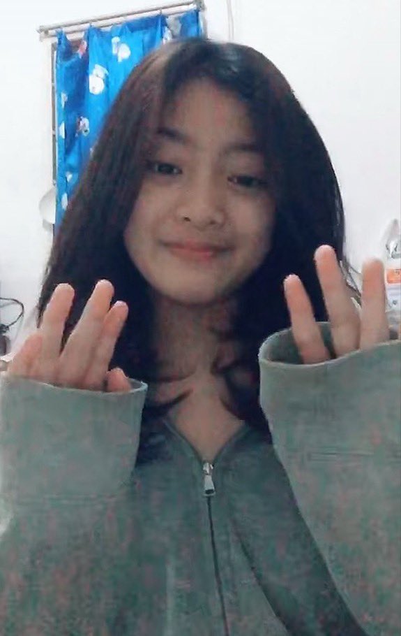 Kayilaaans's tweet photo. pict by digicam✨

mood foto eh lucu pengen post deh, ini gabakal diliat cowo cowo kan? https://t.co/gSQyFJwgOP