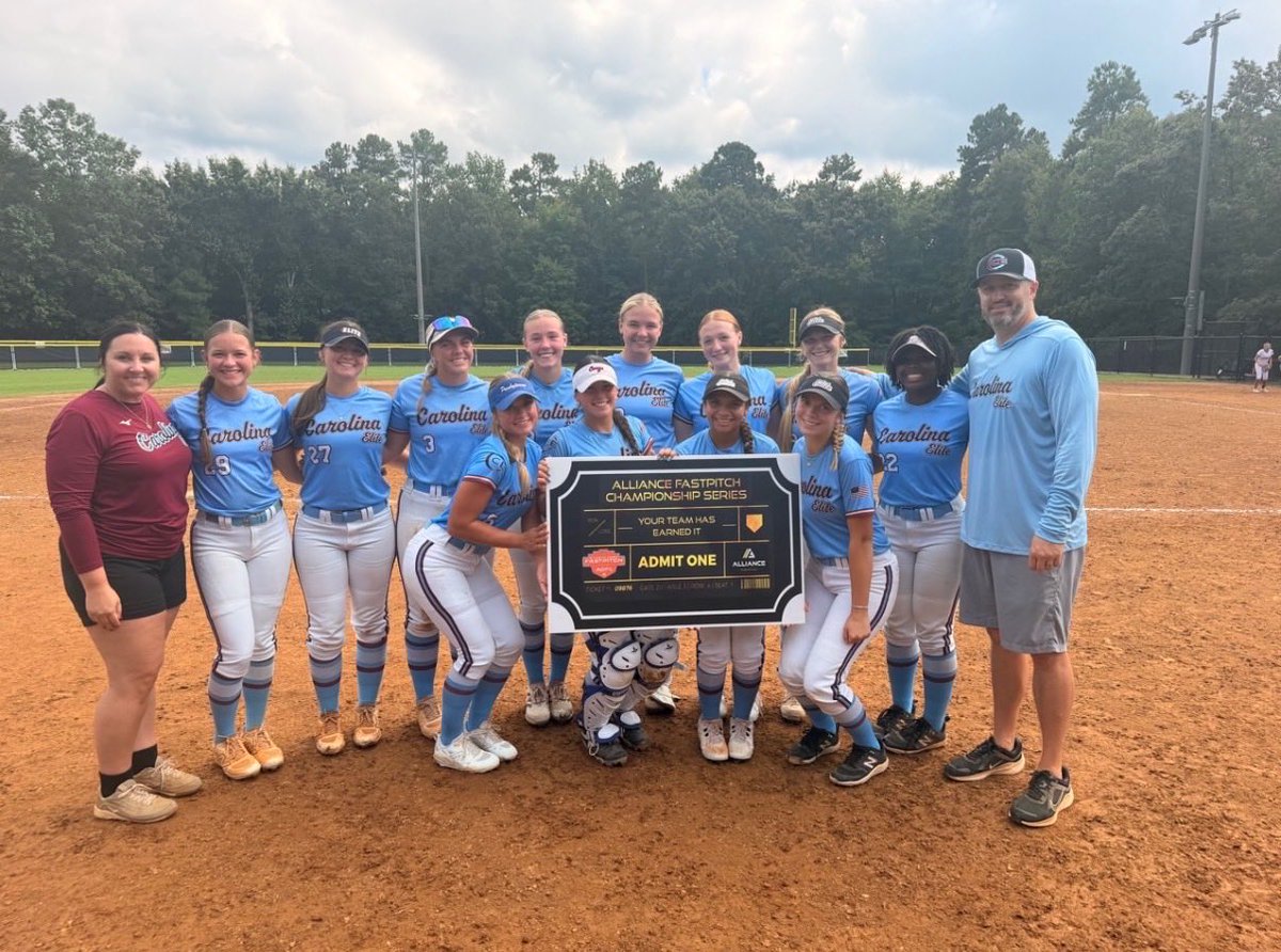 maddie_scarpace's tweet photo. Punched our ticket to the Alliance Nationals @thealliancefp 
today!!! @ScGenovese @EliteFusetti  Always great to see my friend and future teammate
@zeasullivan2027 @CofCSoftball 
@MaggieMrowka @coachcrawford4 @SidwellRob @RachelWarrens https://t.co/QkNiTM69W2
