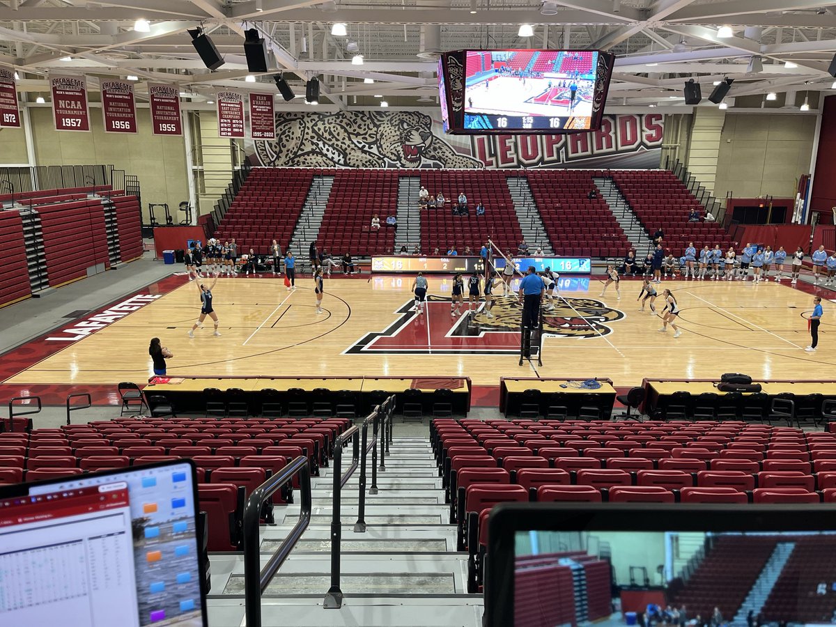 jacobsmedleypxp's tweet photo. Finale on the way in Easton!

Two teams that have not lost in the Leopard Invitational face off. 

Lafayette vs Penn 

First serve scheduled for just after 7:00pm

https://t.co/zrfhvAXwFu https://t.co/okF4DsVJ4H