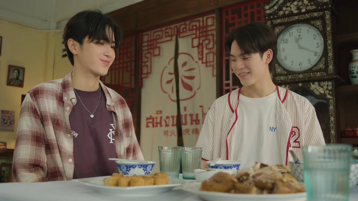youaremyquest_'s tweet photo. OMG NEXT WEEK WE HAVE:
✅BAY WEARING SUN'S T-SHIRT
✅SLEEPOVER!!!!
✅SUN'S FAMILY ADOPTING BAY AAAAAAAAAAAAAA
😭😭😭😭😭😭😭💕💕💕💕💕

#MatchPointSeriesEP8 https://t.co/FRBtDrKj7M