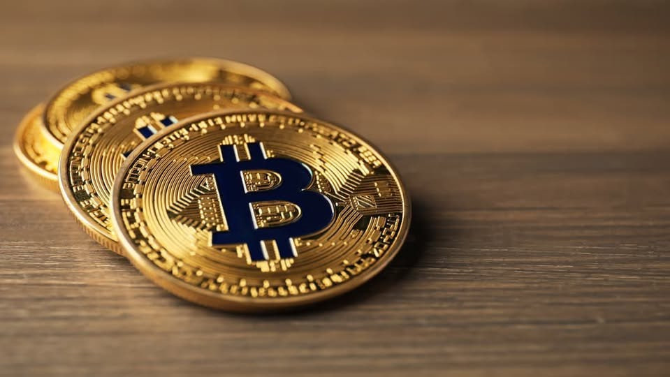 Matthewi68's tweet photo. 🔥 BTC AT $77K — WHAT’S NEXT?

BTC is holding near $77K, but the market still looks fragile.

👀 BTC
👀 ETH
👀 XRP
👀 SOL
Bullish breakout or another dip?
📩 DM “YES” to join my FREE Crypto Signal Group https://t.co/aEoh4kjEUa