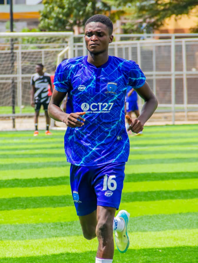 gbagadafc's tweet photo. Elijah John held it down in the middle. A solid day at the office. ✊
#GbaVoe | #TCCLeague27 | #OurFlight https://t.co/mrog2bcaUI