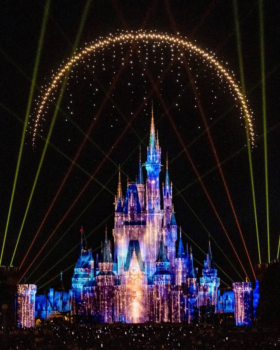 MezzoMikiD's tweet photo. 東京ディズニーランド
「Reach for the Stars」
本日2026年9月14日をもって公演終了です
https://t.co/AmDLPvRdFN https://t.co/5FuoJeJkeg