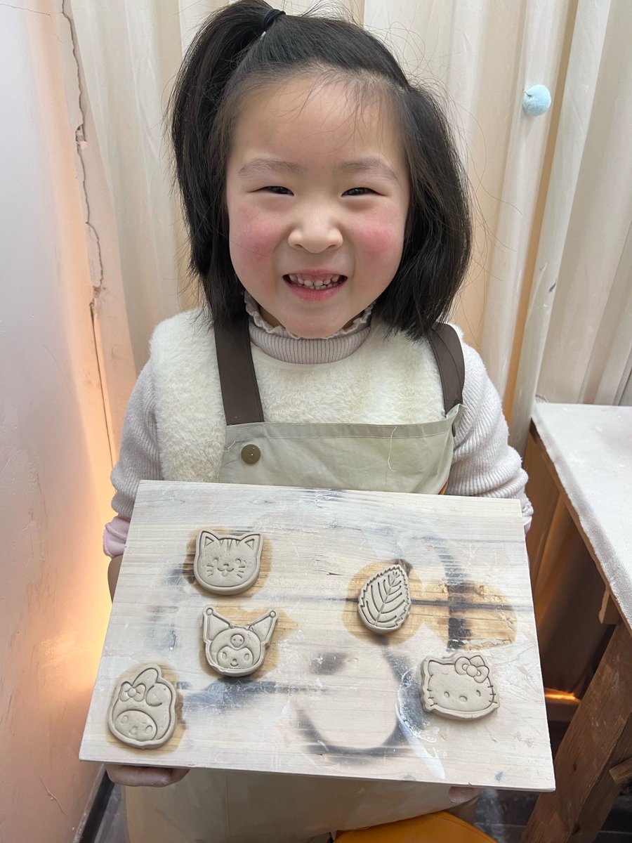 RooseveltHfeh's tweet photo. Neighborly win! My next-door kid brought over homemade cookies they baked with their grandma today—so sweet to connect over simple, warm treats! https://t.co/8Ptk2PCWfJ