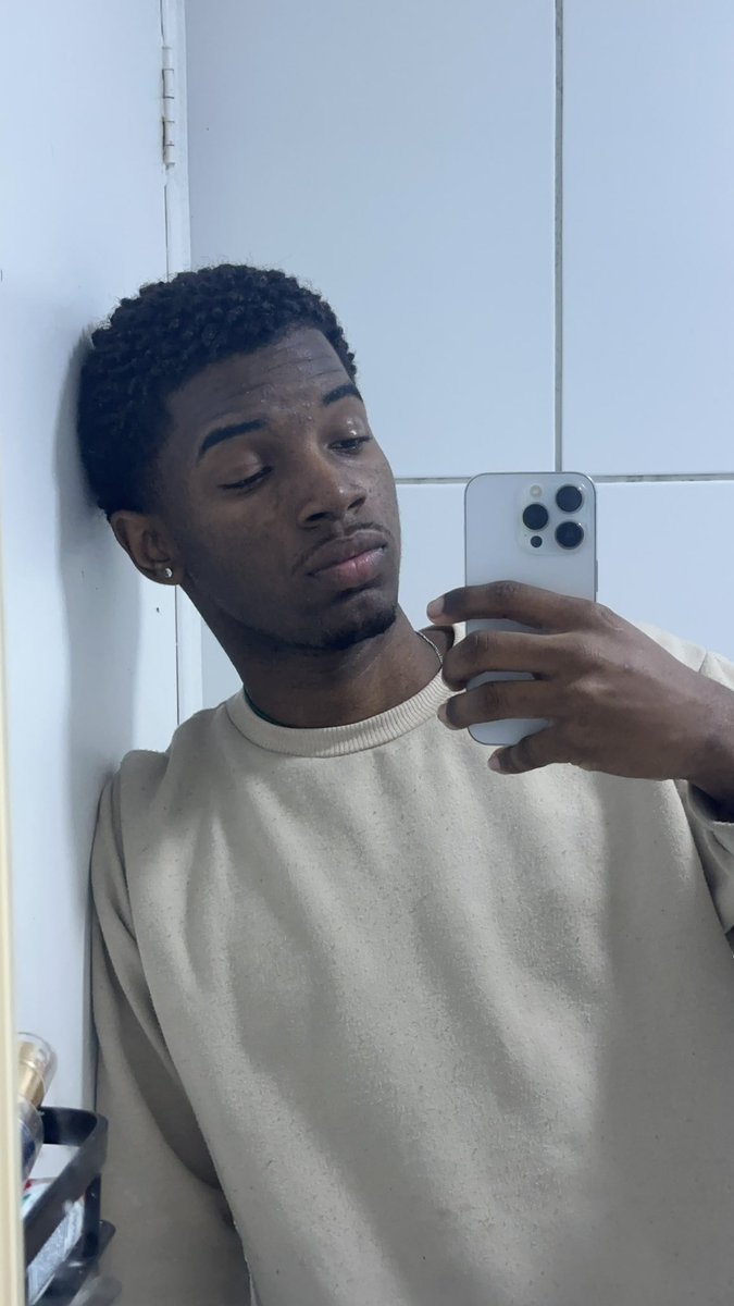 Allegomeszz's tweet photo. Foi hit no insta https://t.co/bpuKttxwHY