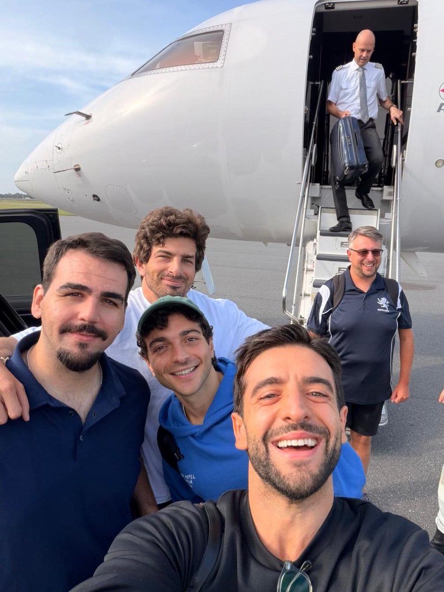 ilvolosiciliafp's tweet photo. #Repost @edoferragamo
Orlando, what a night. ⚡️
Proud to have served as Musical Director for USDC 2026, bringing together an incredible lineup of talent, including the amazing @ilvolo for a night I won’t forget.
Months of work behind the scenes
#usdc #ilvolo #nessundorma https://t.co/ibTqeEcKde