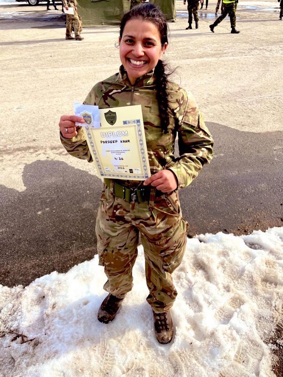 chepeman's tweet photo. One of my proudest moments in Estonia was completing a 30 km Scouts march in heavy snow, freezing temperatures, and full army kit while carrying 15 kg. I finished in 4:26, placing in the top three women. https://t.co/aG7Jzl3luI