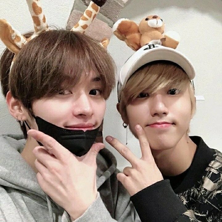 l7e3o_'s tweet photo. 스트레이키즈의 영원한 귀요미, 지성아 생일축하해♡

#HappyHANDay
#한이의_유성우가_내리는_날
#HANWrittenWithLove
#StrayKids #스트레이키즈
#한 #HAN https://t.co/1LFDJa5zUY