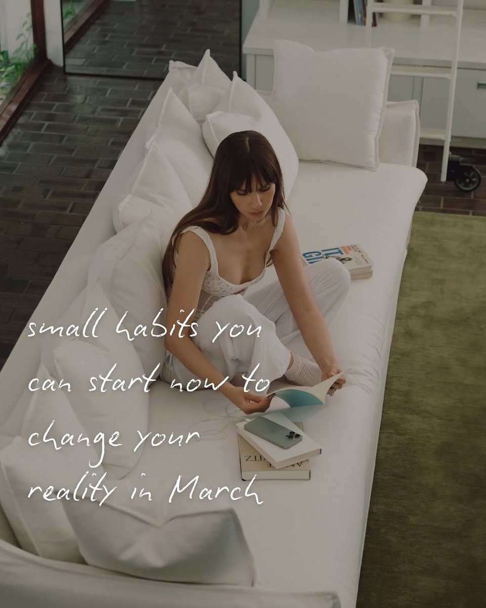 stephflockhi6lp's tweet photo. The small things I did consistently changed my life much more than any dramatic attempt at reinvention ever could.

I used to truly believe I needed a new city, a new way of eating, a new relationship, or a new income level before I could feel happy ... https://t.co/fFwlFdbQIe