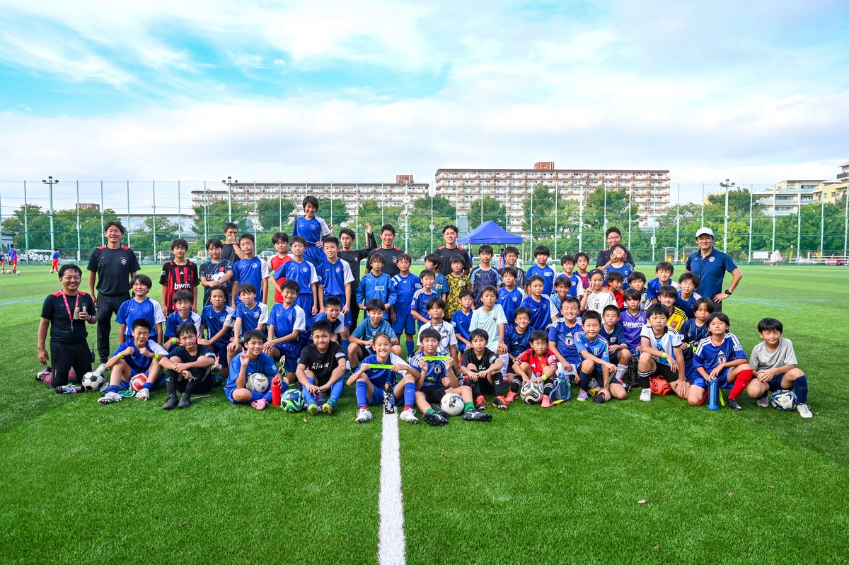 JpZiro's tweet photo. 『三菱養和会調布グラウンドリニューアル記念サッカーフェスティバル』　9月13日(日)
新しい芝でのびやかにサッカーを楽しみました。またねー👋 https://t.co/zqHciaeGbq