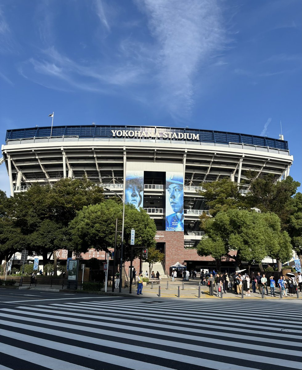 zara_pan's tweet photo. ライブ前 懐かしいハマスタへ🏟️
もう13年前
改めて...諦めずずっと頑張ってくれた
ジェジュンに感謝😭
歌い続けてくれて本当にありがとう

#ジェジュン　　#THE_WAVE
@bornfreeonekiss https://t.co/xUzoZ21sQm