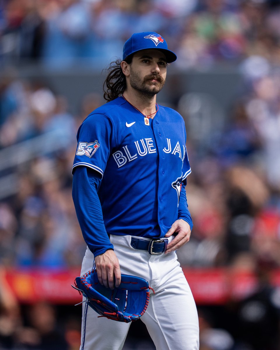 BlueJays's tweet photo. Now tied for the @MLB lead in strikeouts: 

👨🏻 Dylan Cease 👨🏻 https://t.co/avhvI80p5j
