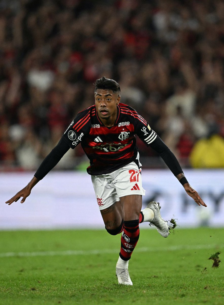 iSempreFlamengo's tweet photo. SEMPRE ELE! https://t.co/Kb48W5kpDR