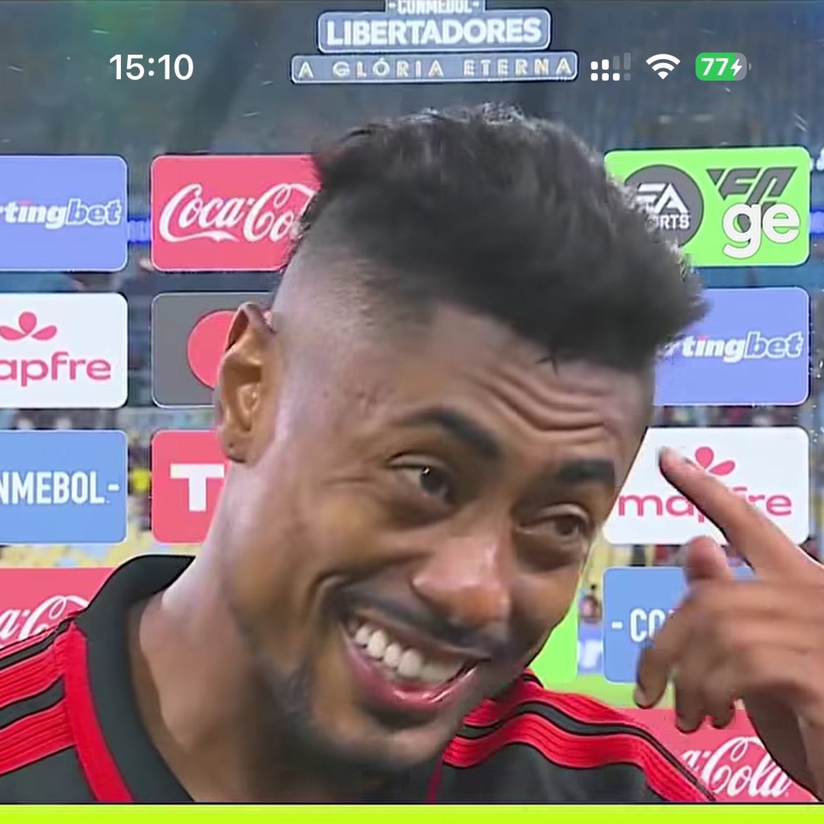 Rubronegro_81's tweet photo. Me emocionei com esse gol. Parada absurda. Tava frustrado com a perca da liderança aqui, cabisbaixo e mais uma vez ele tirou um sorriso do meu rosto. Bruno Henrique é inacreditável. Sensação absurda. Eu te amo muito, cara. Não tenho mais palavras não. https://t.co/Hb7iteHlKl
