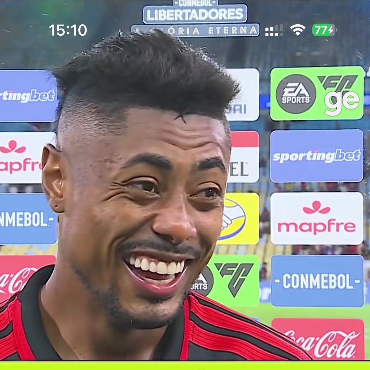 Rubronegro_81's tweet photo. Me emocionei com esse gol. Parada absurda. Tava frustrado com a perca da liderança aqui, cabisbaixo e mais uma vez ele tirou um sorriso do meu rosto. Bruno Henrique é inacreditável. Sensação absurda. Eu te amo muito, cara. Não tenho mais palavras não. https://t.co/Hb7iteHlKl
