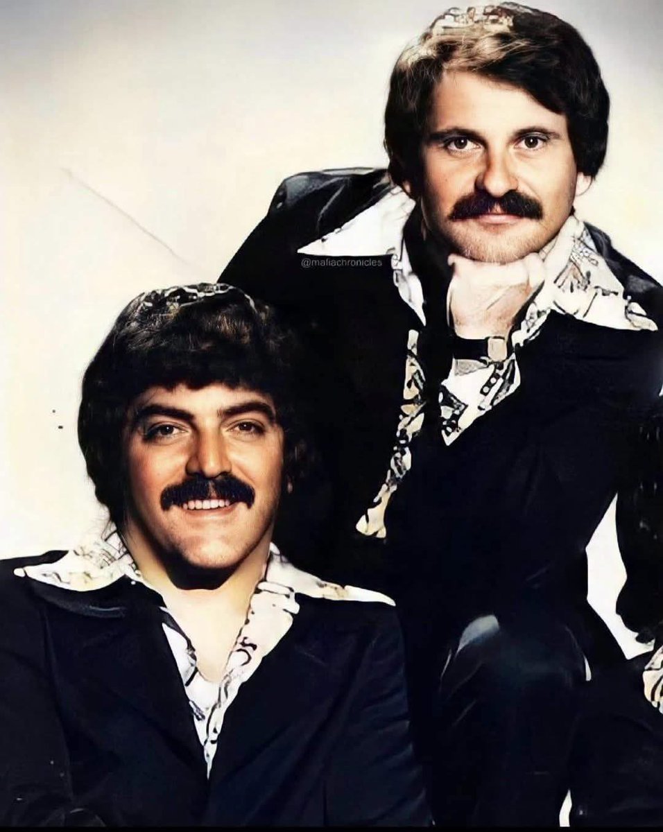 MobstersDaily's tweet photo. Don't say you are a 1970s music fan if you don't know these two musicians. https://t.co/Yj9jIzrc2Q
