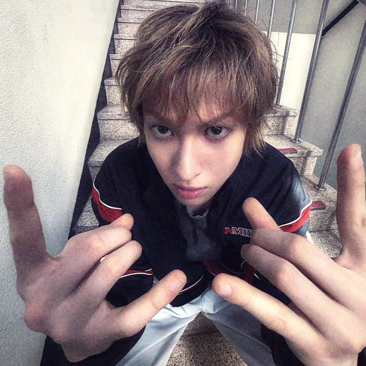 wuvcortis's tweet photo. looking for interactive moots, restarting ˖°✧

# hello, i'm ryu
⌗ he/him, 03, filo
# not new to stan twt
# loves music, anime and movies
⌗ multis are always welcome !!

#coer #coerville #engene #stantwt #kpoptwt #filotwt 

↻ + ♡ are appreciated !!! https://t.co/f9MMNxioTx