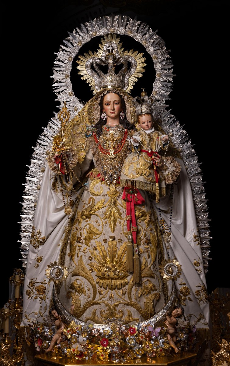 LosRemediosMLG's tweet photo. 💕Con la misma ilusión de todos los años, compartimos la imagen de Nuestra Señora de los Remedios y su Santo Niño ya en su trono de procesión. 

¡Una semana queda!

Domingo 20 de septiembre, a las 18.30 horas, Procesión de Alabanza.
#CofradíasMLG https://t.co/I2NZp7EECc