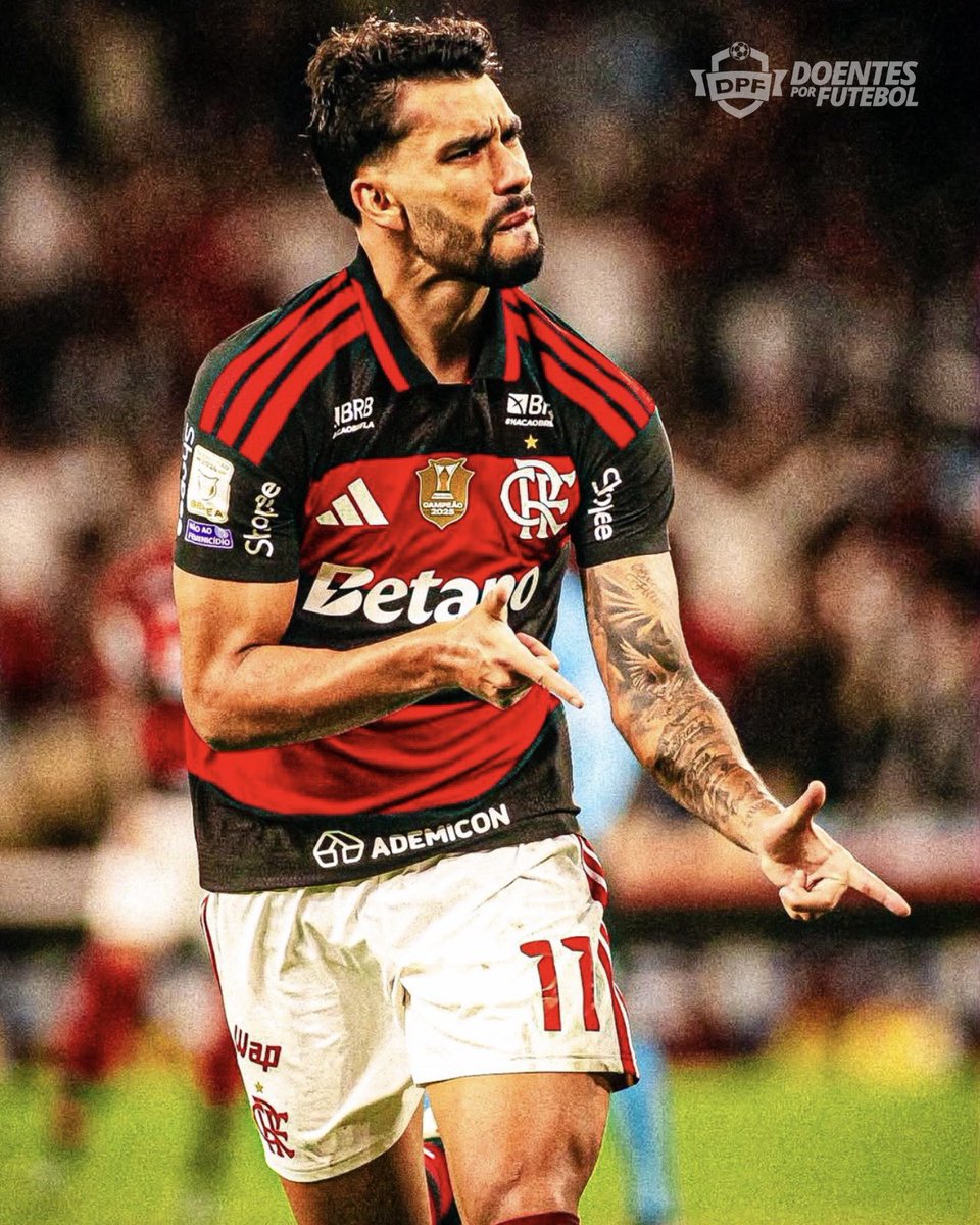DoentesPFutebol's tweet photo. Gosto sempre de bater na tecla: VOLTAR PRA CASA É TUDO!🔴⚫️

Você pode gostar ou não de Lucas Paquetá, mas a temporada dele nesse retorno ao Flamengo é muito boa.

Os números? São 11 gols em 34 jogos. Mas é algo que vai além. Ele sente o jogo e faz o meio-campo do Rubro-Negro ter muita dinâmica quando está em campo. É um cara necessário!

Hoje, marcou um dos gols da vitória do Fla por 2x1 contra o Corinthians. ⚽️

📸 Adriano Fontes/CRF