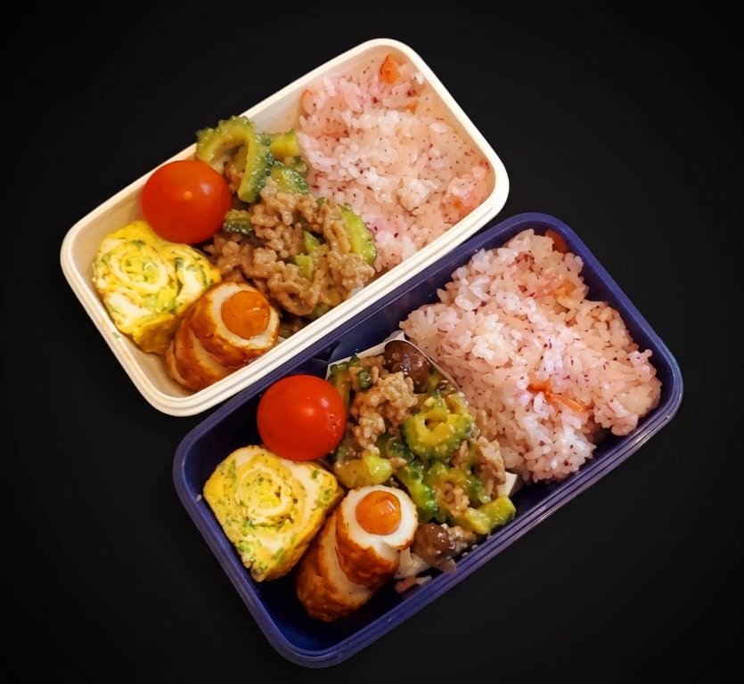 ThatsNow5's tweet photo. 2026年9月14日
味噌炒め 弁当
牛ひき肉ゴーヤなす味噌炒め
ちくわウインナー
梅ゆかりごはん
玉子焼き(ﾈｷﾞ)
#お弁当
#備忘録
#お弁当記 https://t.co/1ldk2CGAPf
