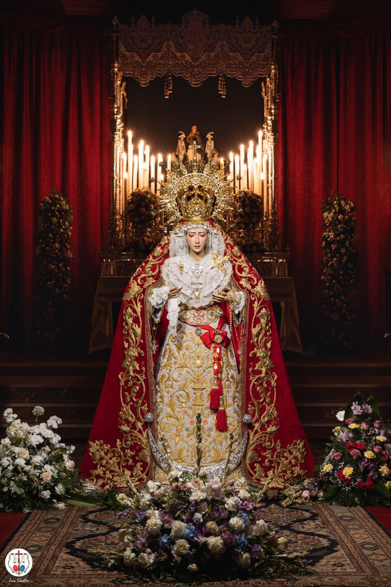 lselvatico's tweet photo. "¡ᴄᴜáɴᴛᴀꜱ ᴠɪʀᴛᴜᴅᴇꜱ ʙʀɪʟʟᴀɴ ᴇɴ ᴛɪ, ᴍᴀʀíᴀ!"

Altar de besamanos de María Santísima de los Dolores.

@HdadlosDolores https://t.co/YCj7WB6Qj1