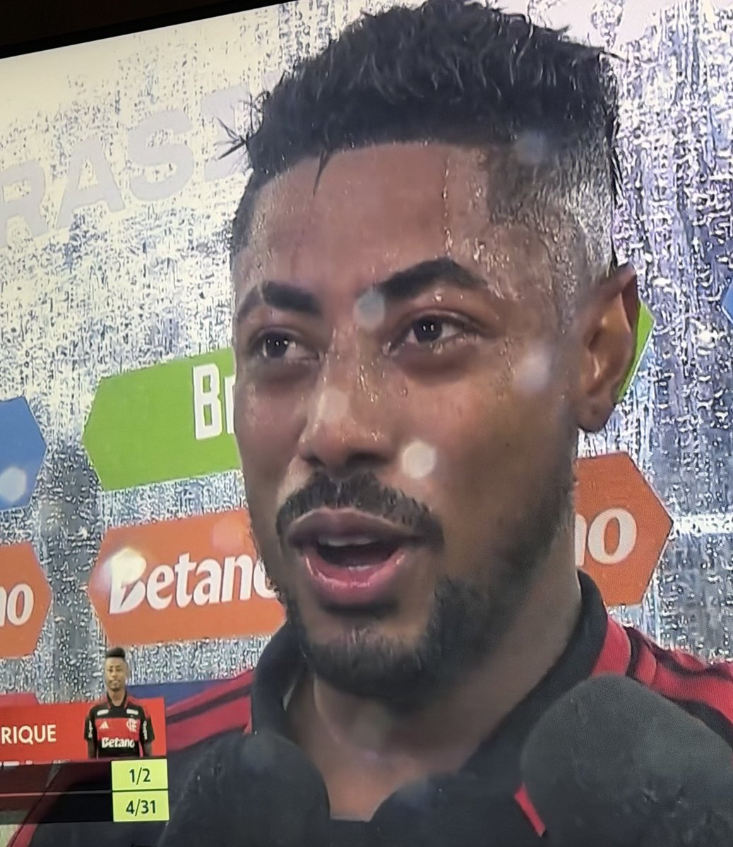 Maurormf's tweet photo. “Como sempre digo, tô aqui pra servir ao Flamengo.”

Pqp, façam dois bustos pra esse monstro! https://t.co/mOis8y5p4j