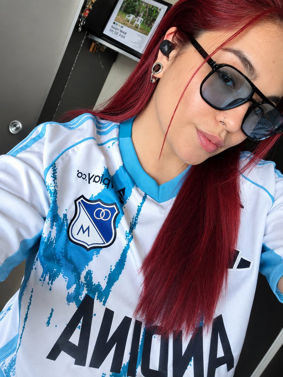 Alealeyandra96's tweet photo. Rola católica hincha de Millos 💙🤍 https://t.co/3ZfZ8qE2uE