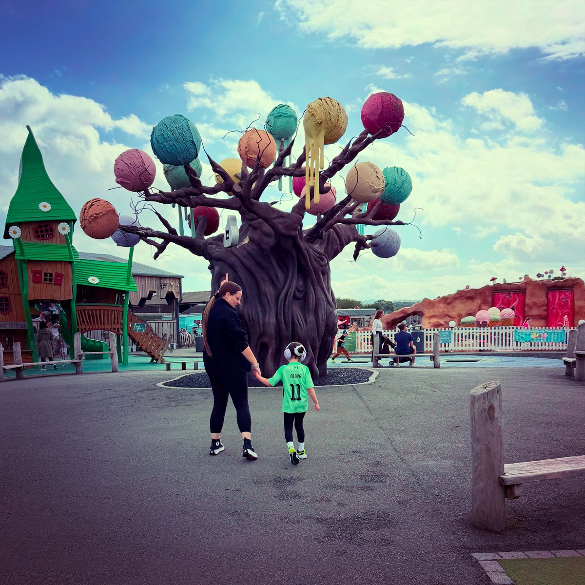 owdayone's tweet photo. @Oritse Making memories with my little best friend 🥹❤️ https://t.co/4CHdydQMAJ
