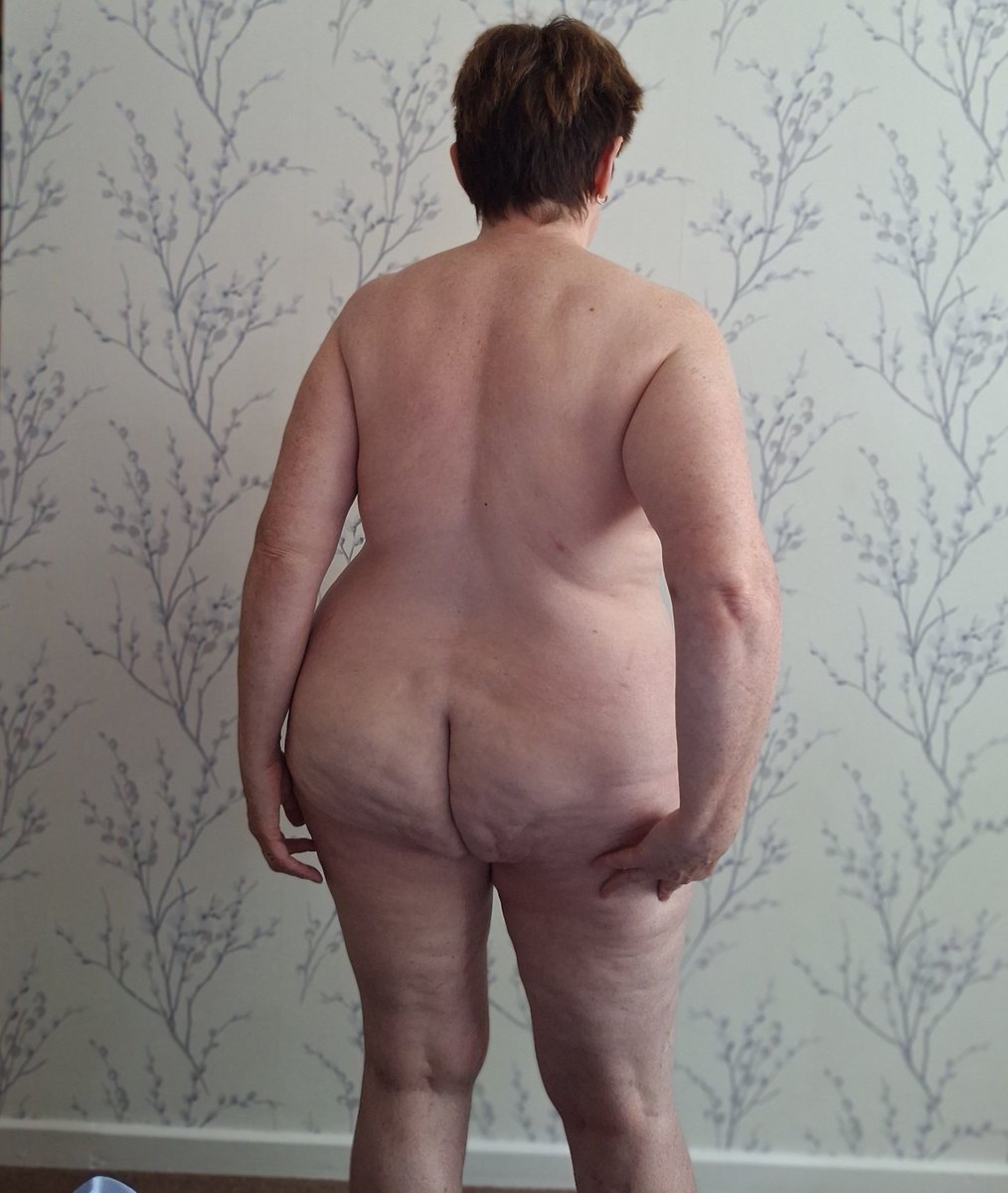 sbuk222's tweet photo. My wife posing naked so that she can be seen exposed from all angles. Please repost her so that everyone can check her out https://t.co/tJeXldQXC8