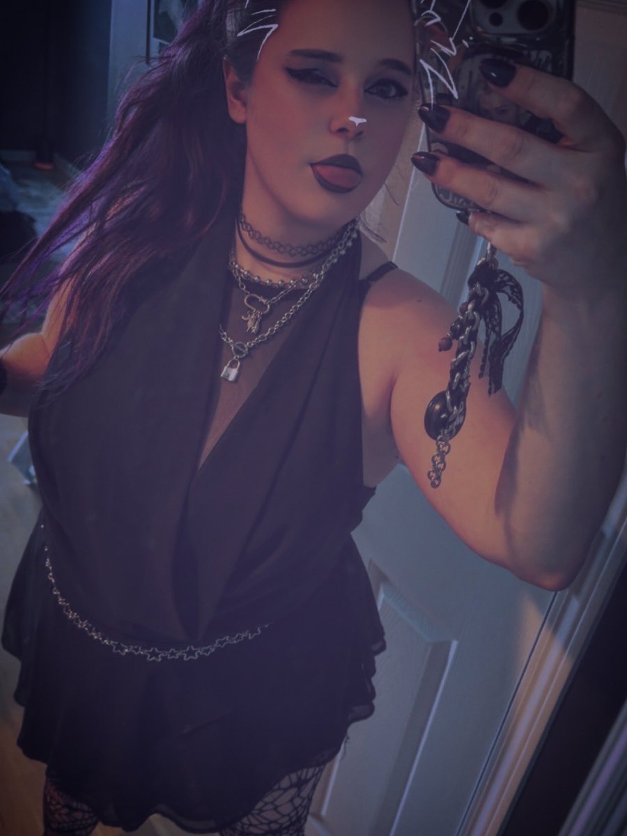 Goddess_Lith's tweet photo. Bored who wants to spoil me rotten? Might be something in it for you if my wishlist gets drained 😝

Pay up piggies 🐽 

HumanATM • PayPig • Findom https://t.co/aTURm4ugM5
